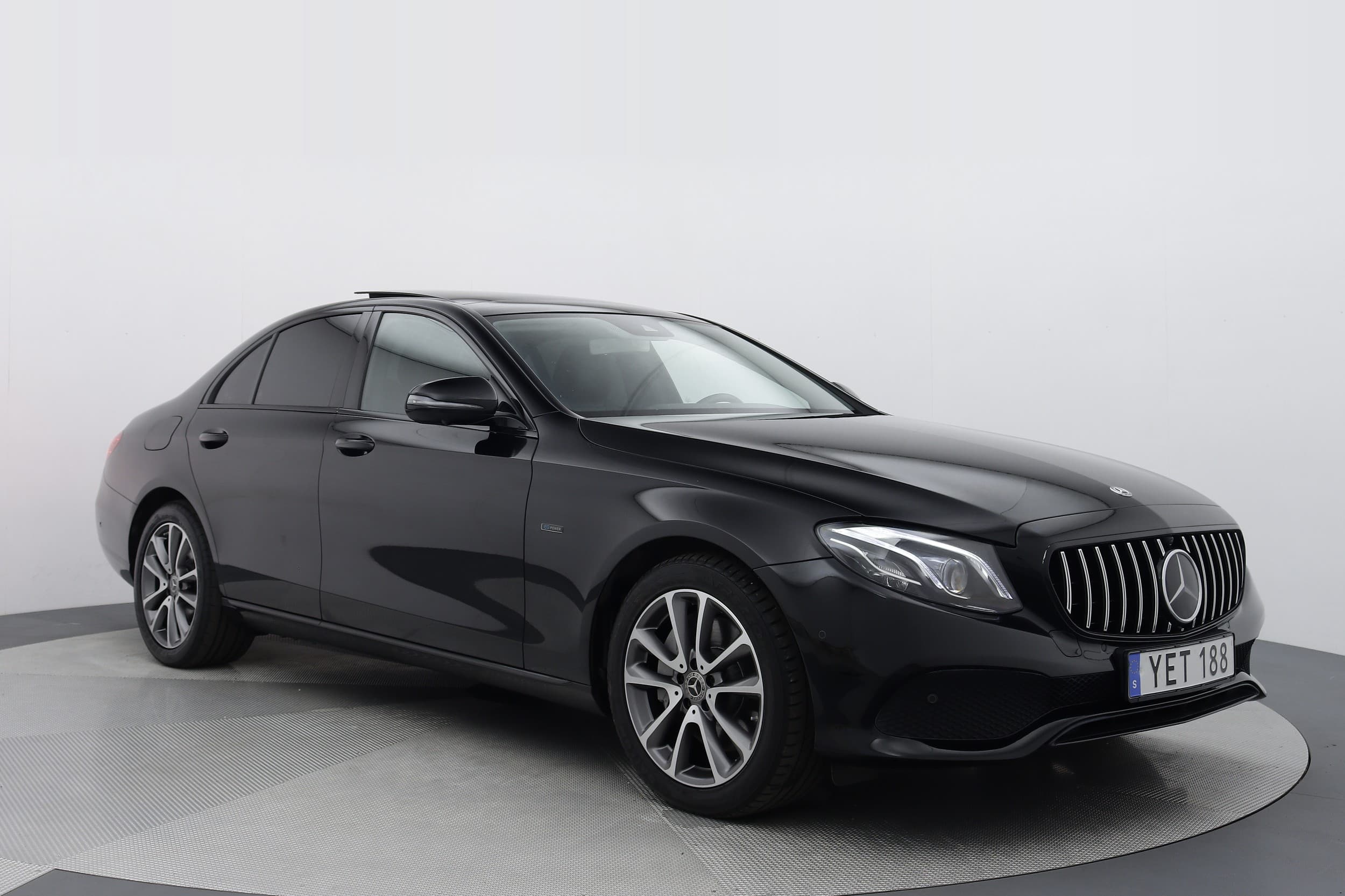 Mercedes-Benz E