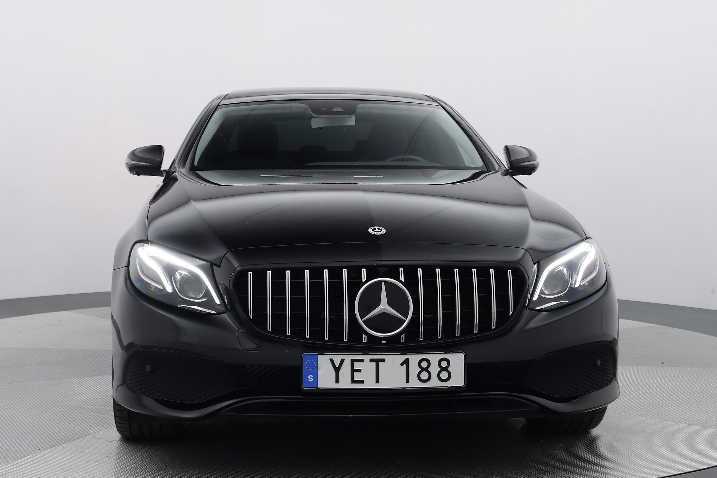 Mercedes-Benz E