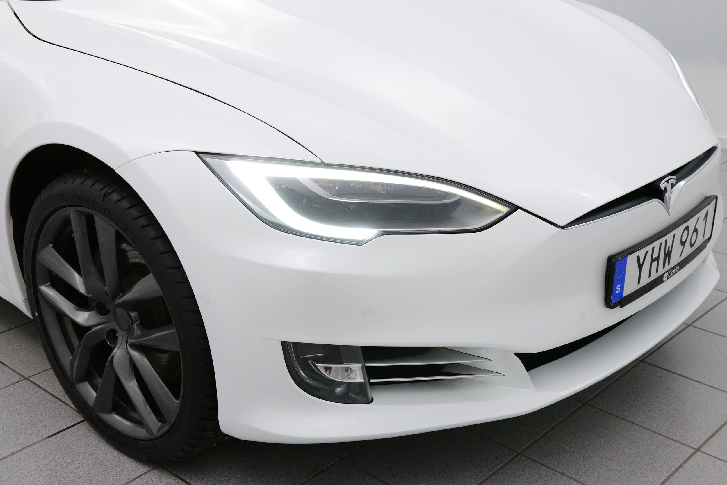 Tesla Model S
