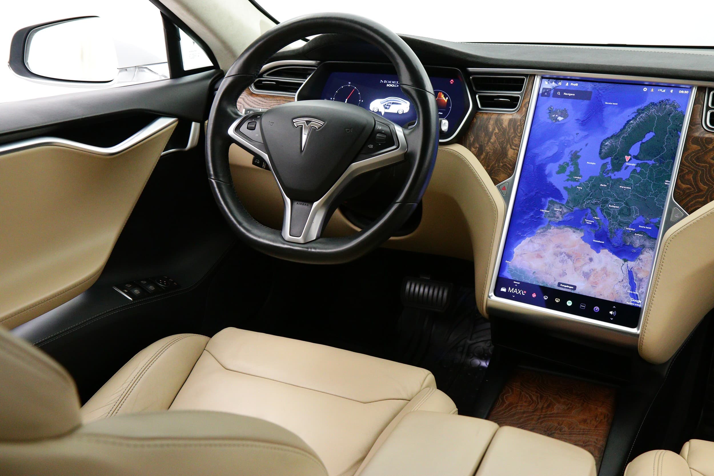 Tesla Model S