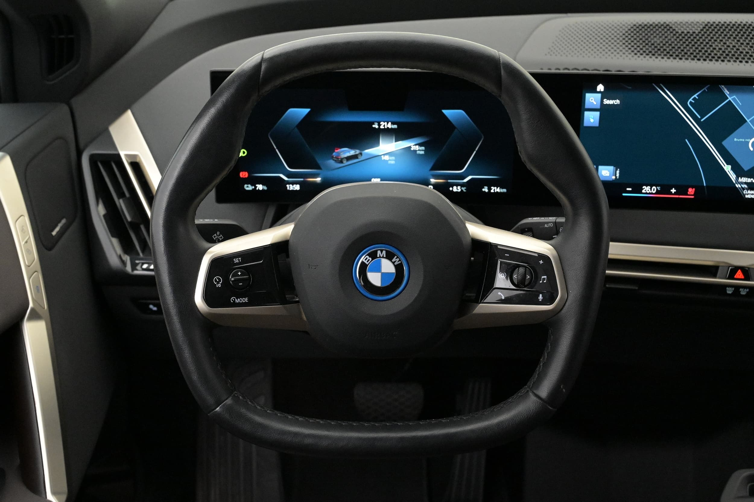 BMW iX