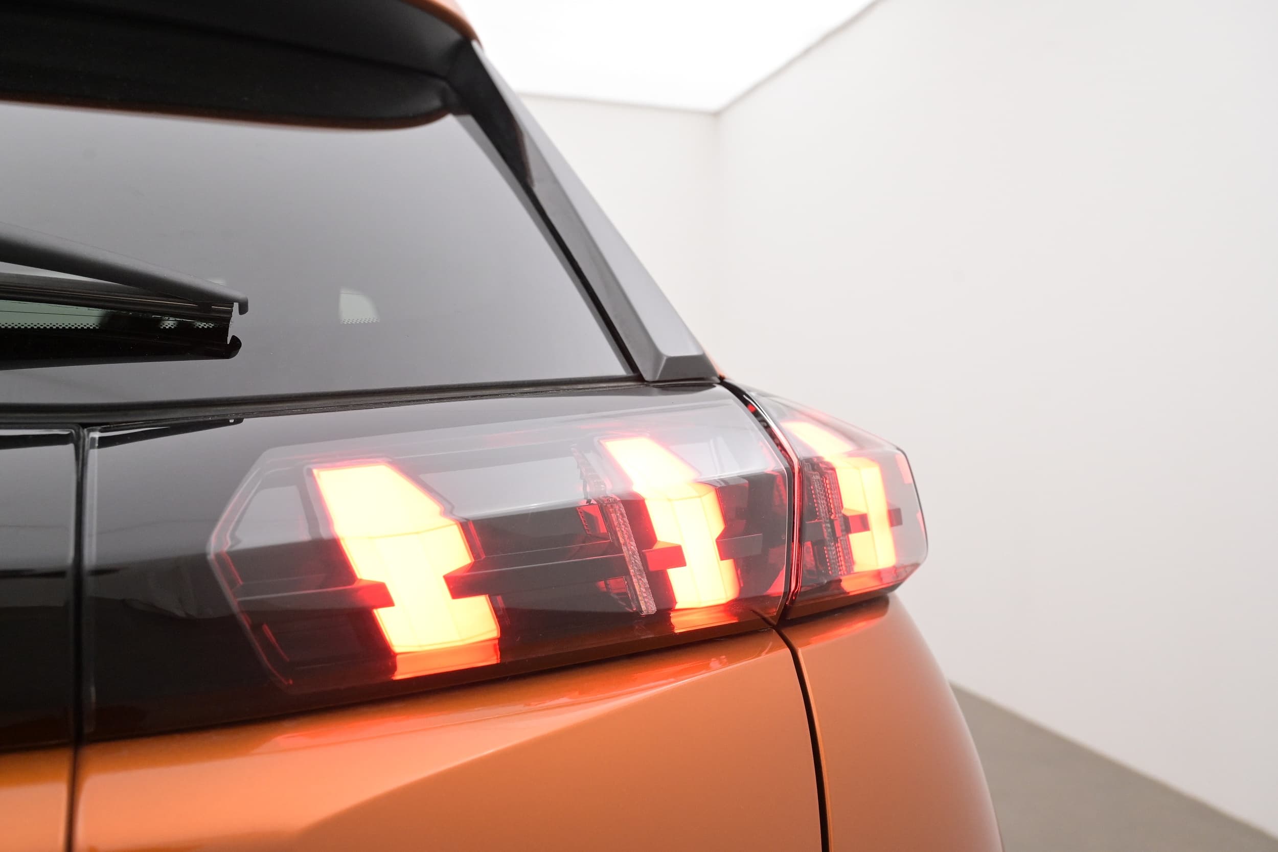 Peugeot e-2008