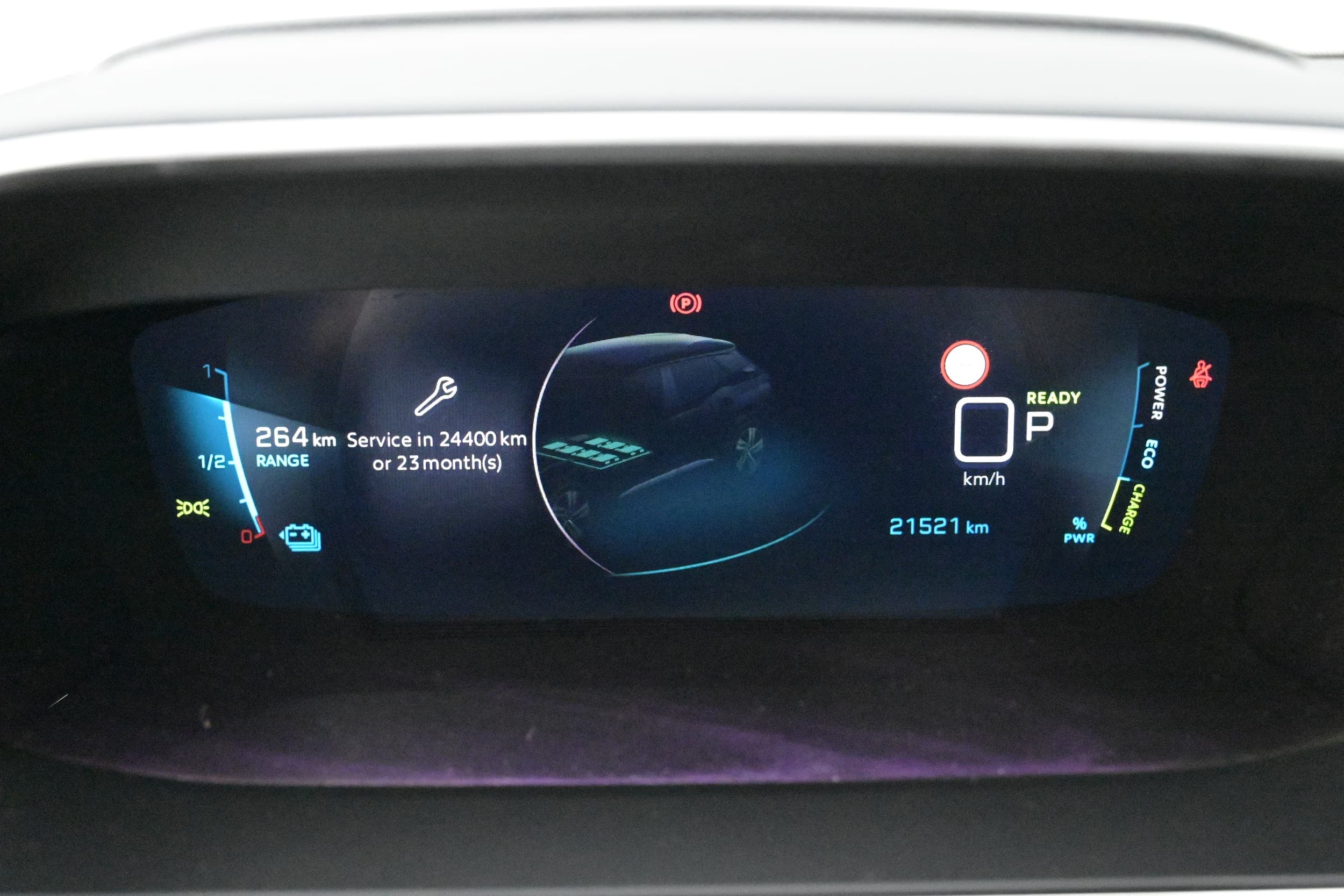 Peugeot e-2008