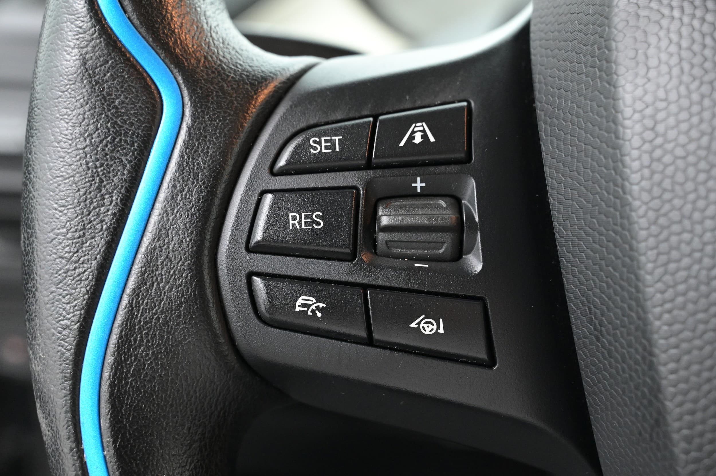 BMW i3s