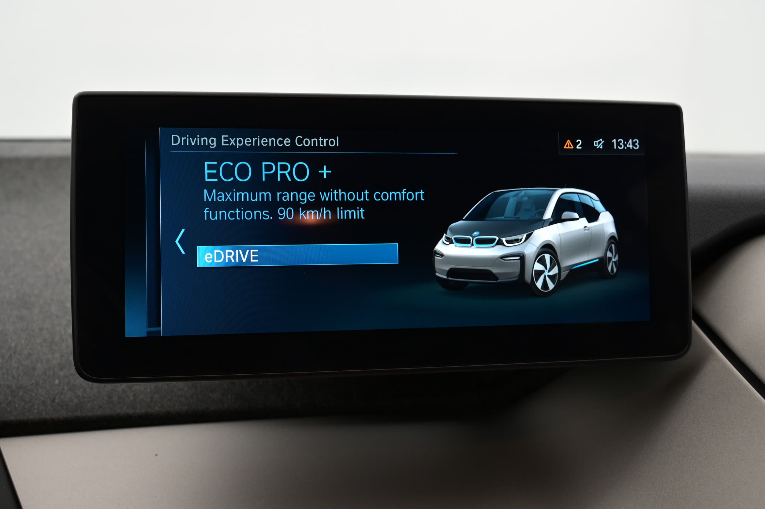 BMW i3s