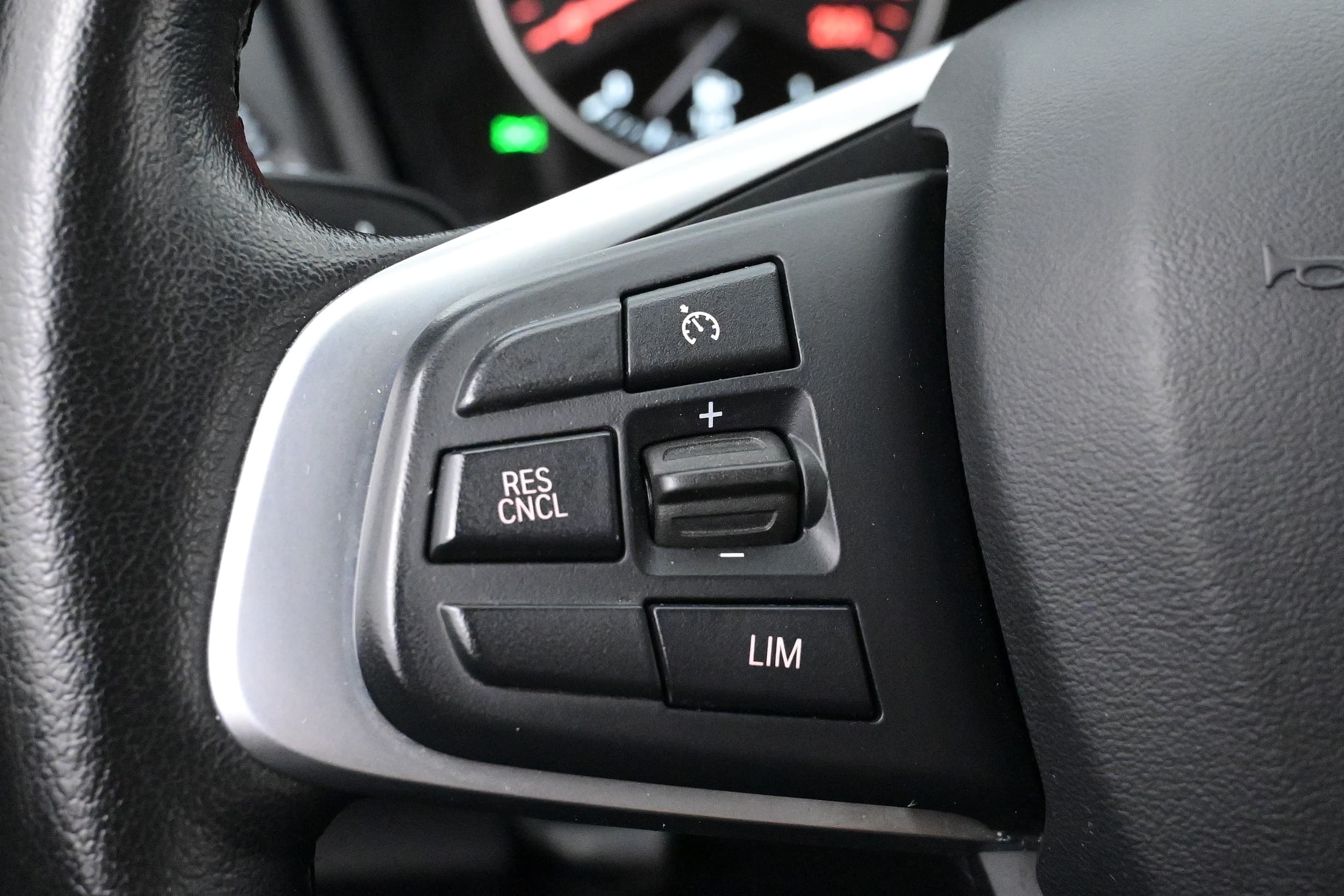 BMW 225xe