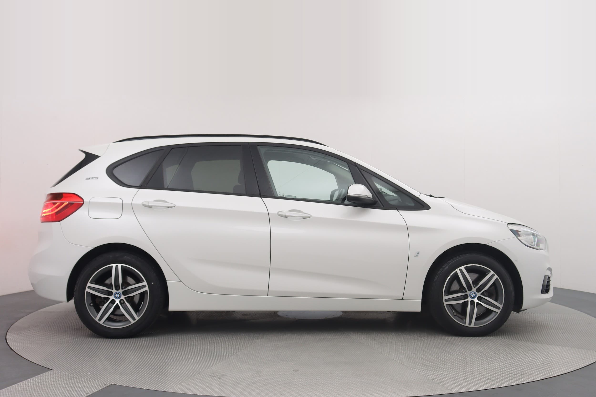BMW 225xe