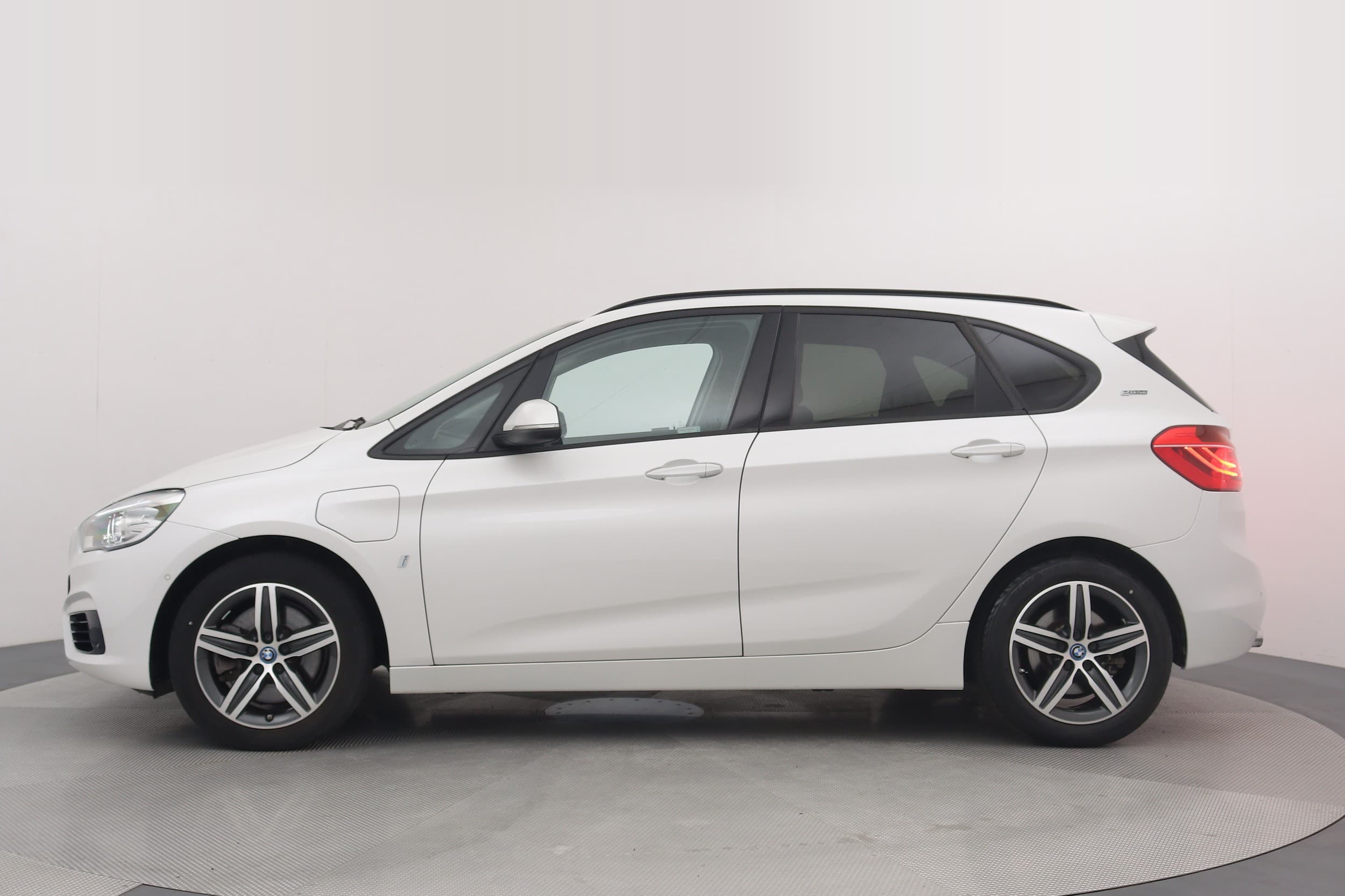 BMW 225xe