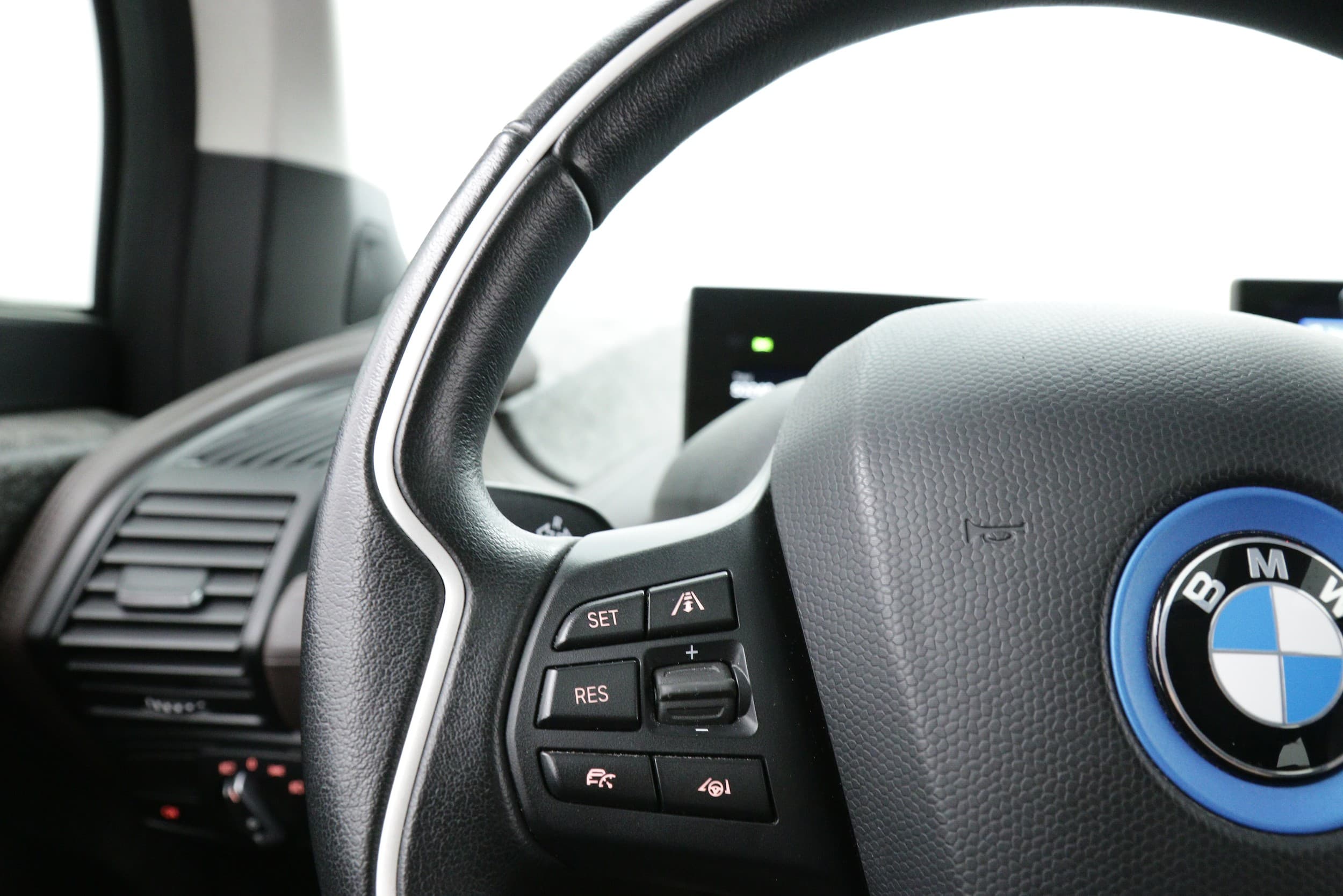 BMW i3s