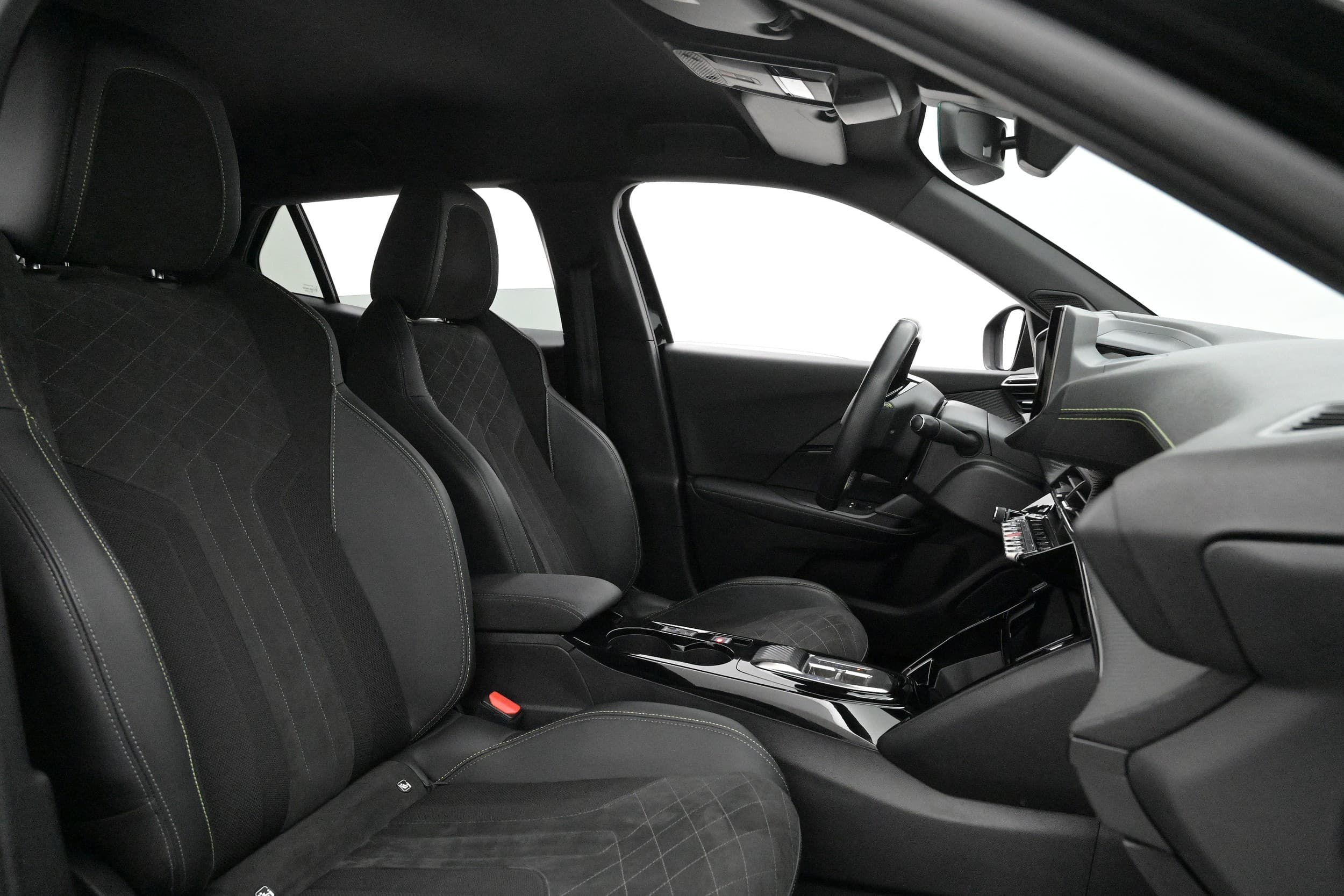 Peugeot e-2008