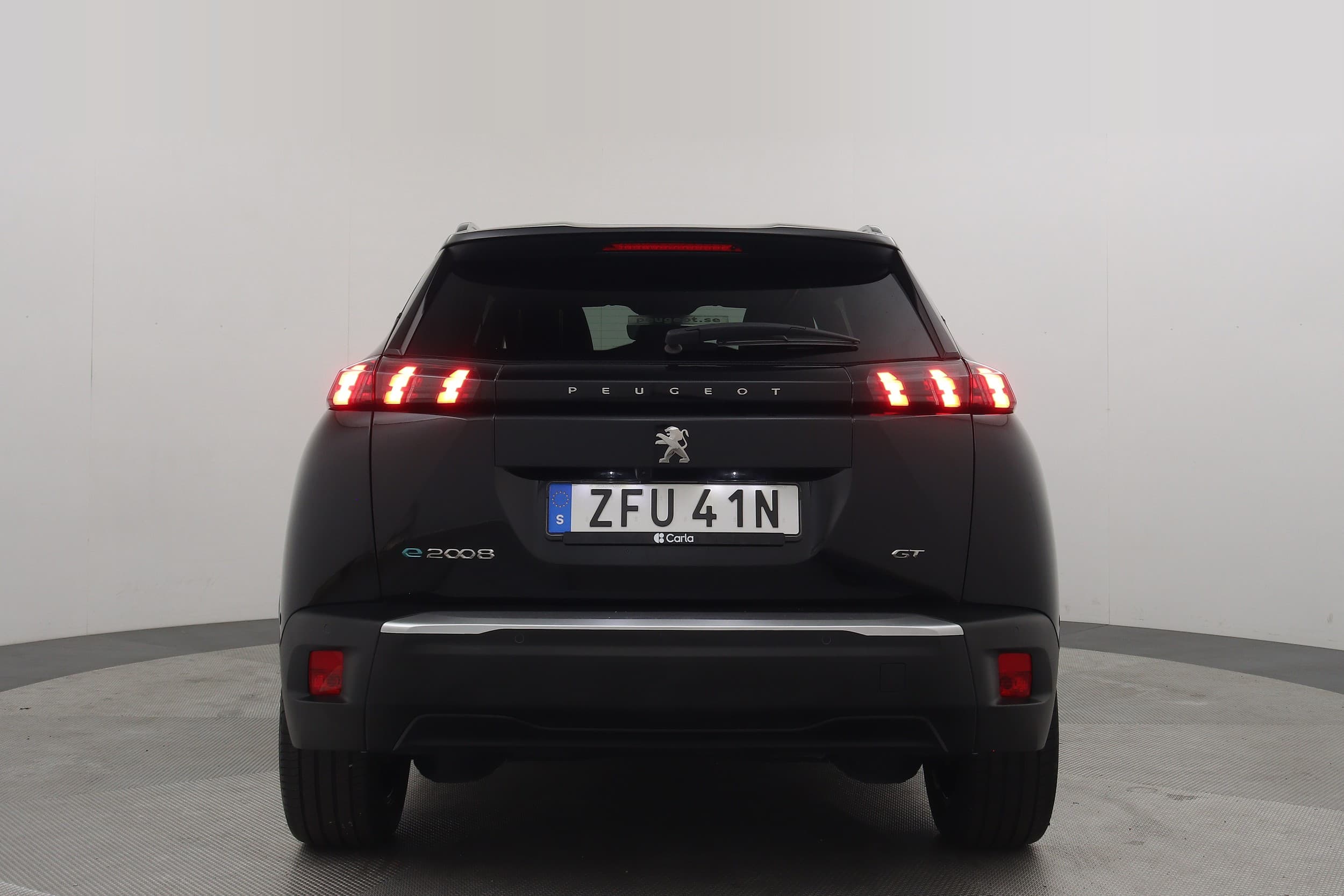 Peugeot e-2008