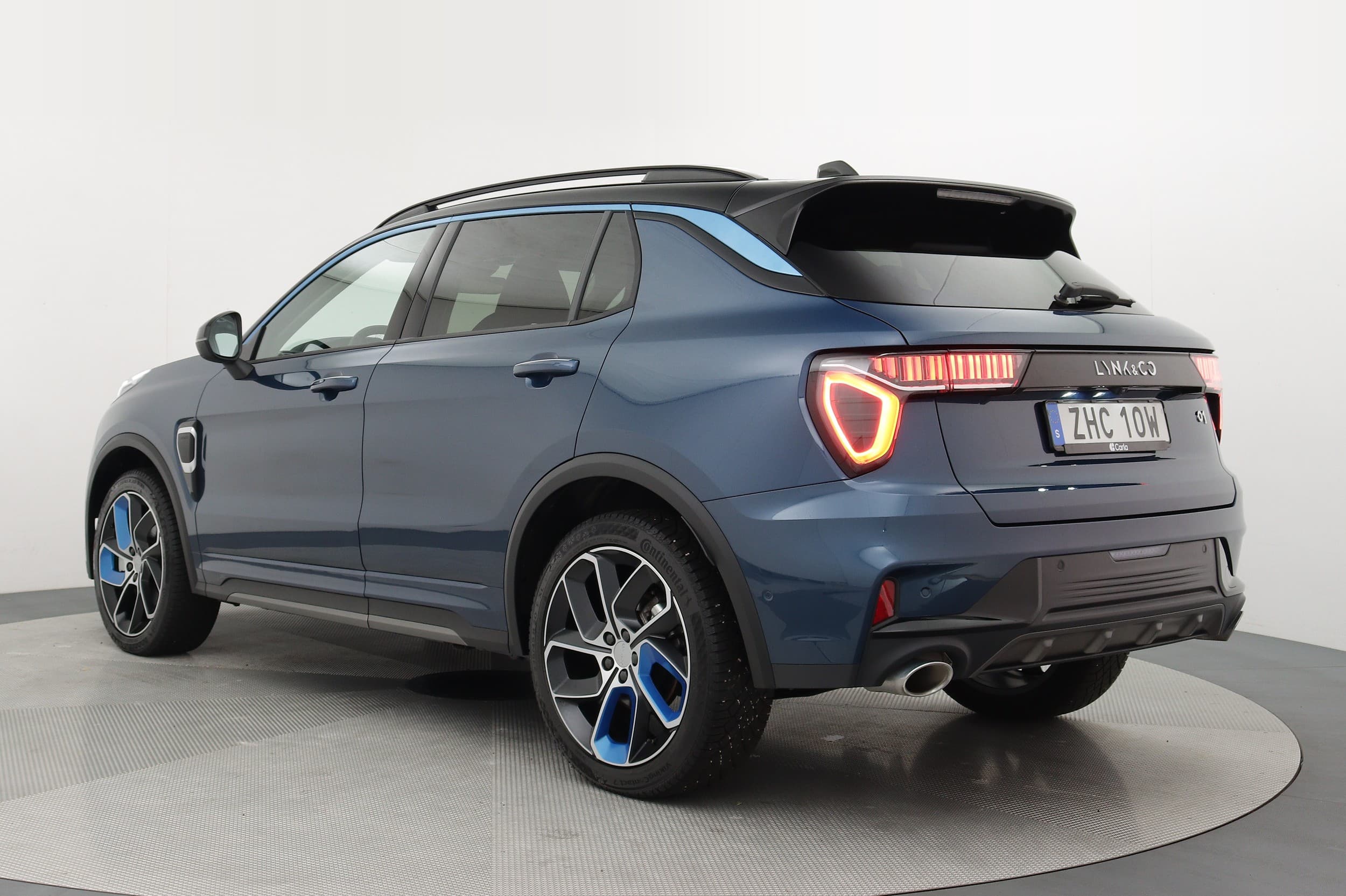 Lynk & Co 01