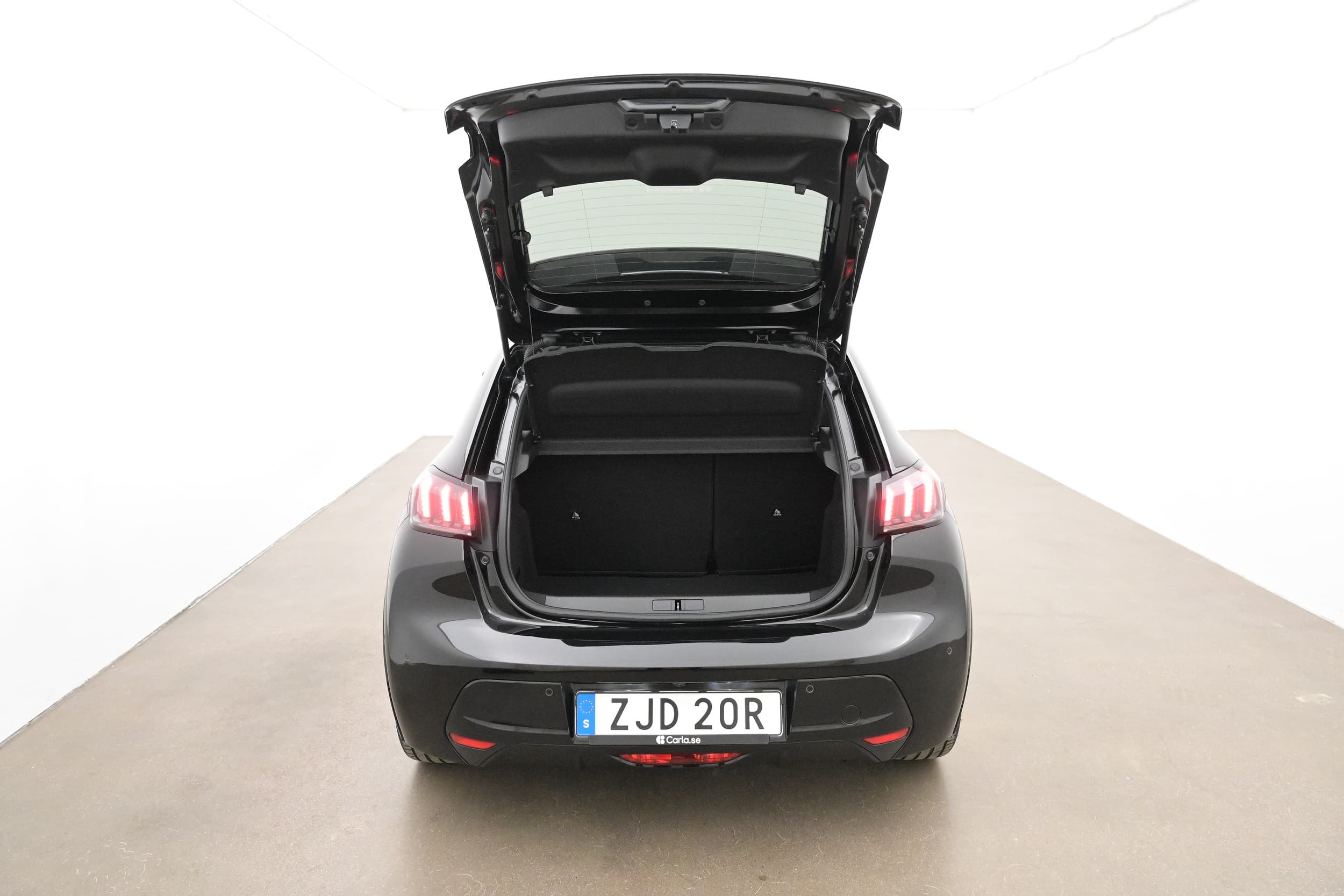 Peugeot e-208