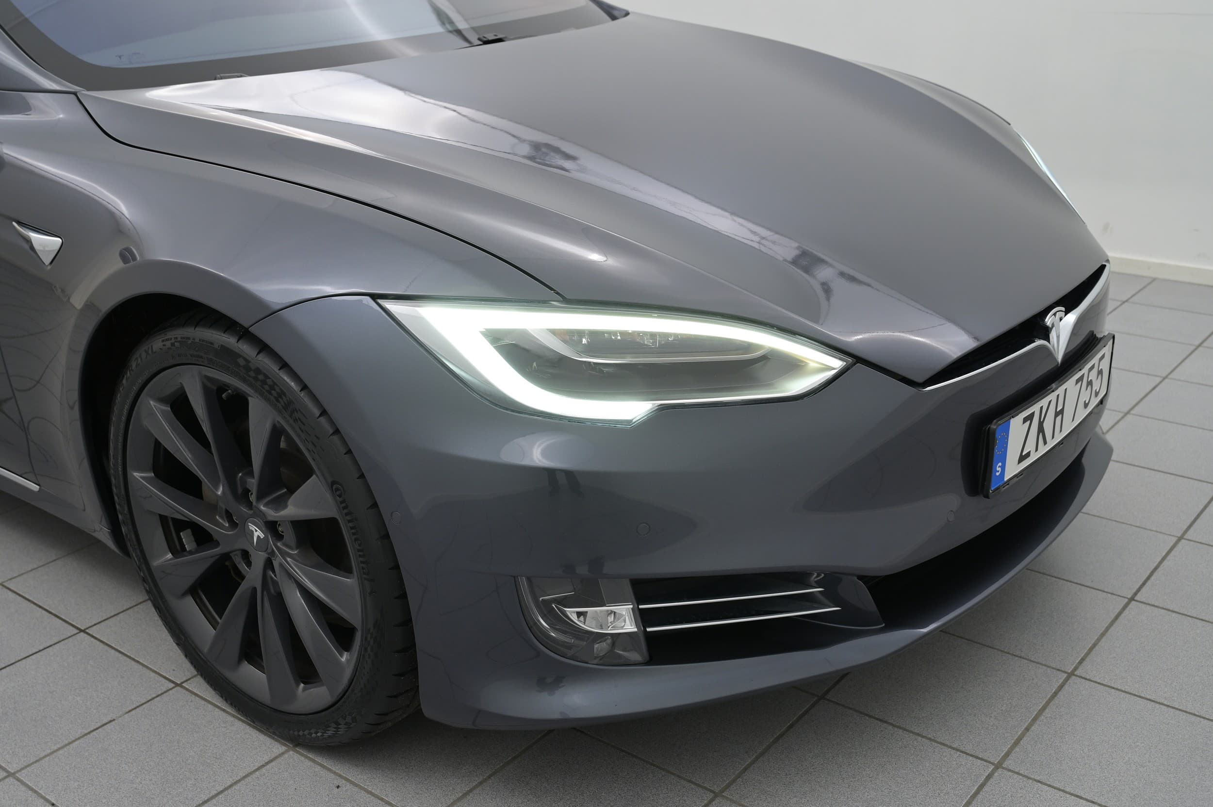 Tesla Model S