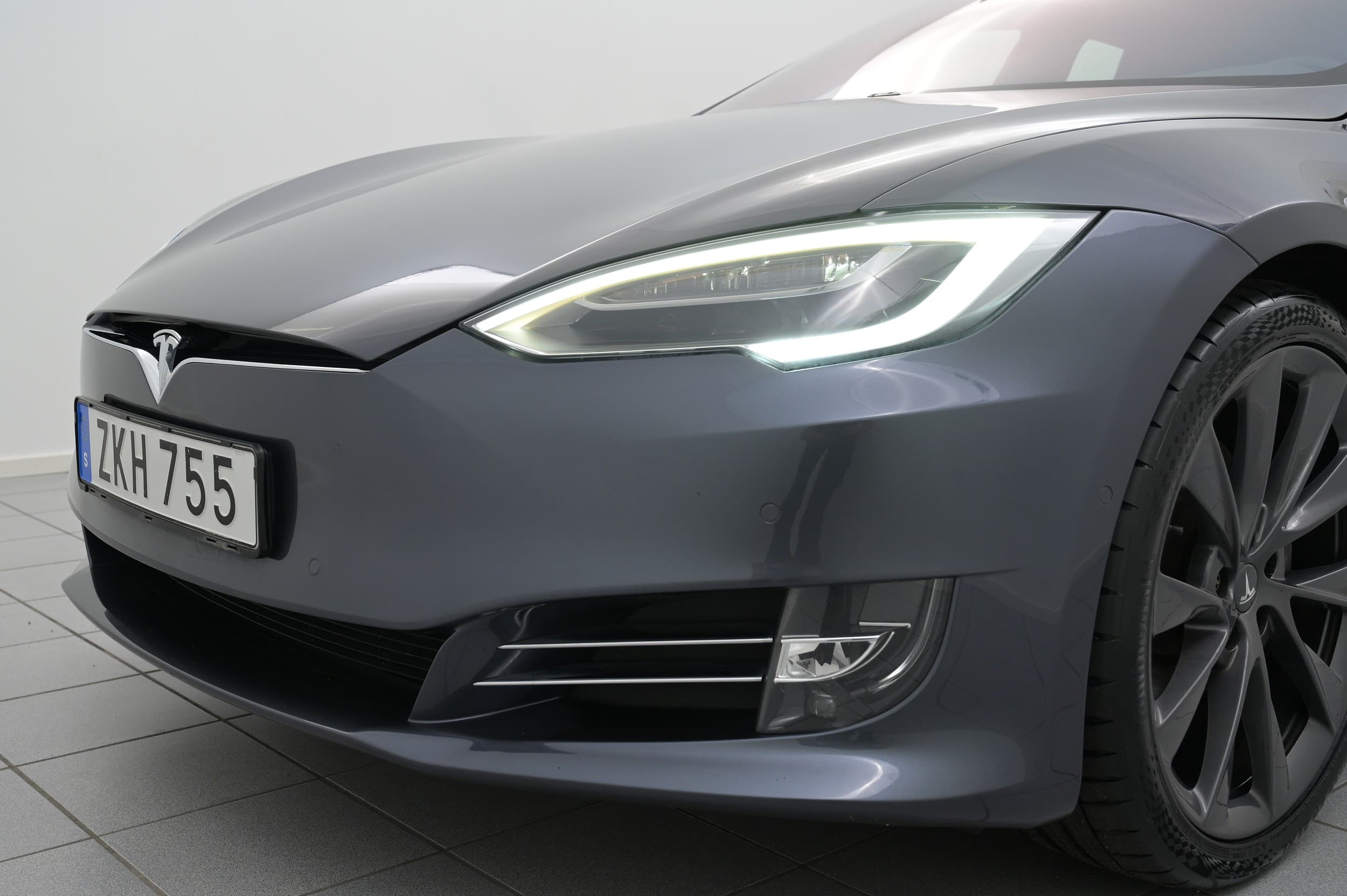 Tesla Model S