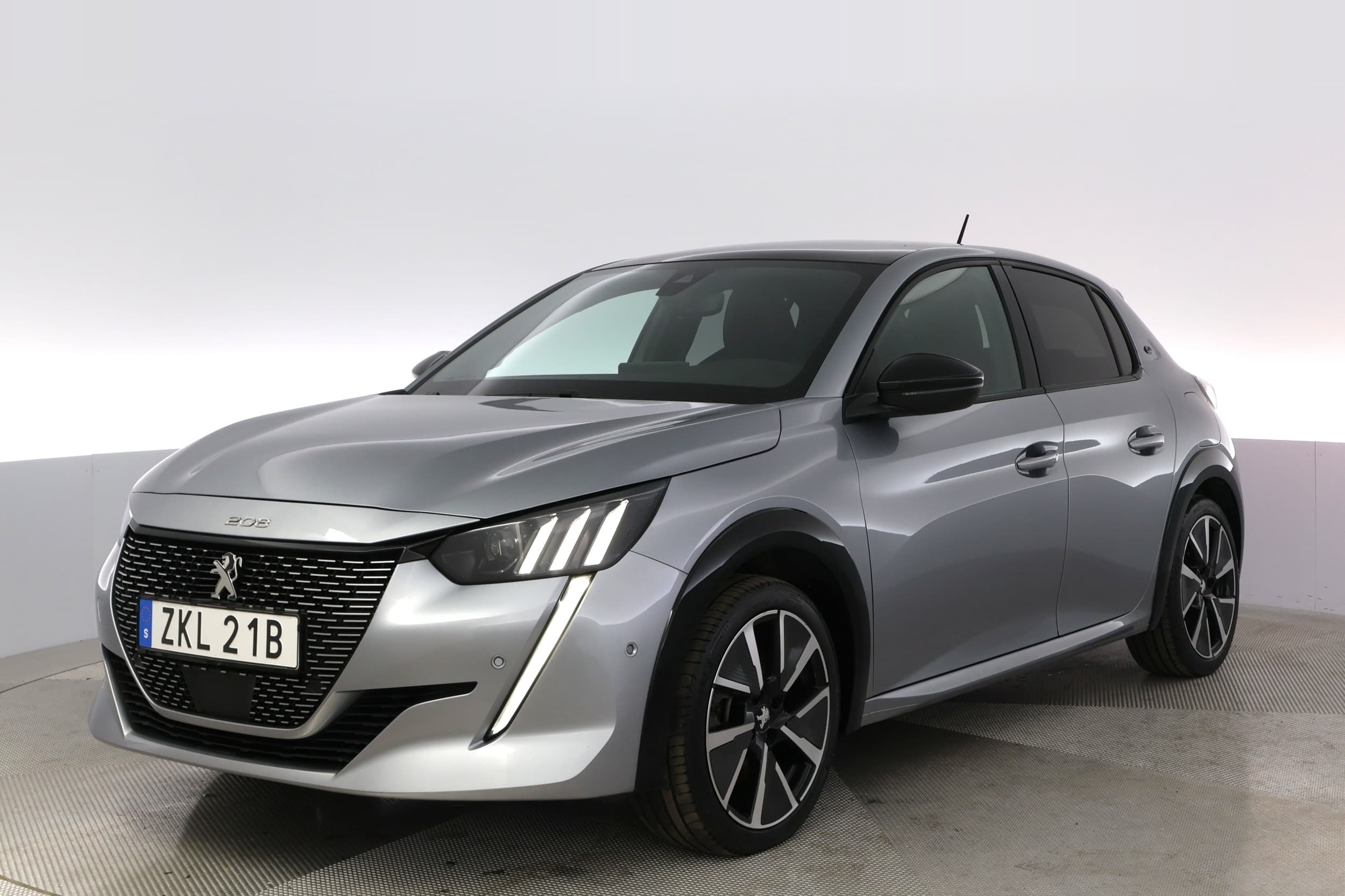 Peugeot e-208
