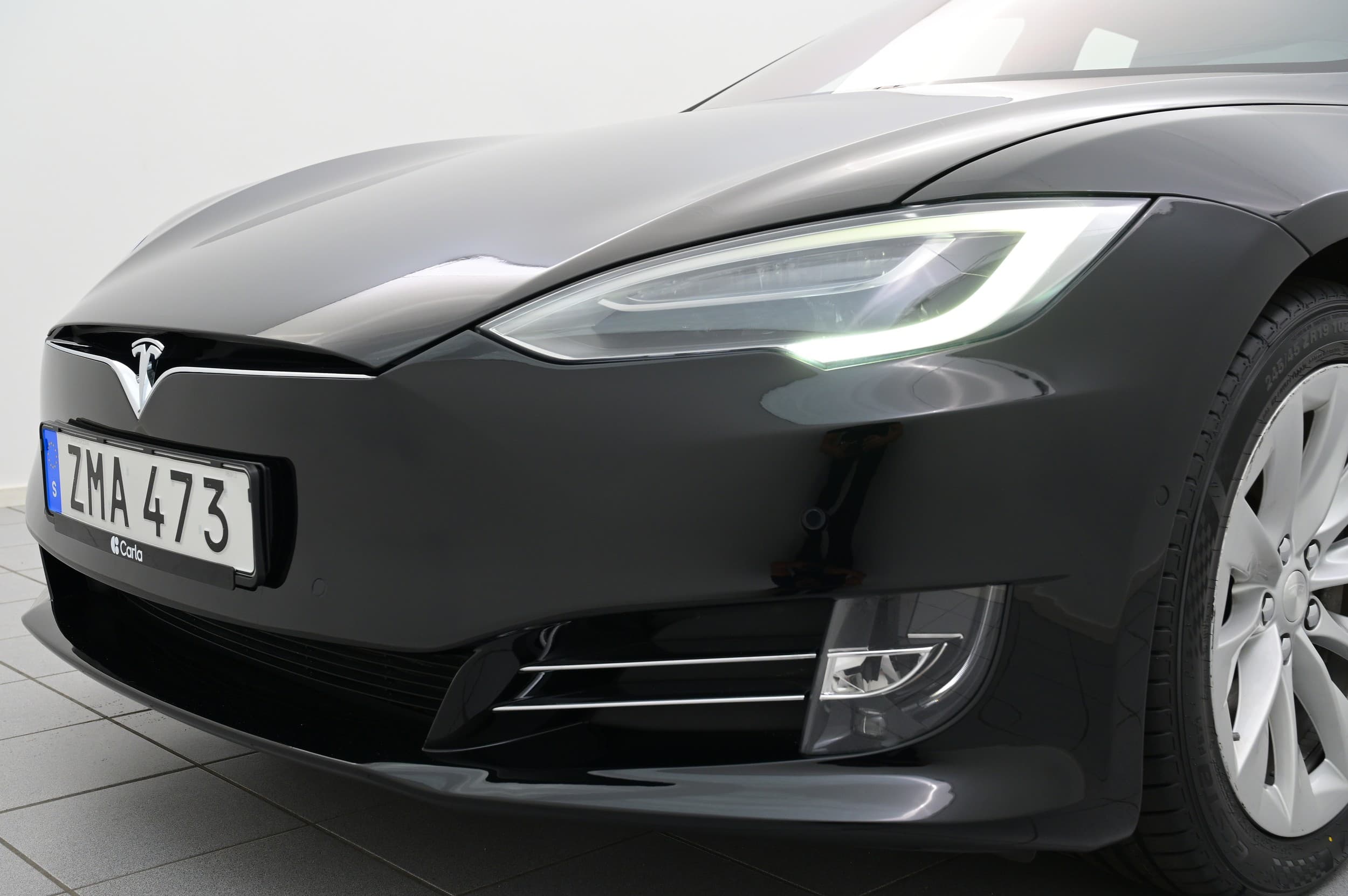Tesla Model S