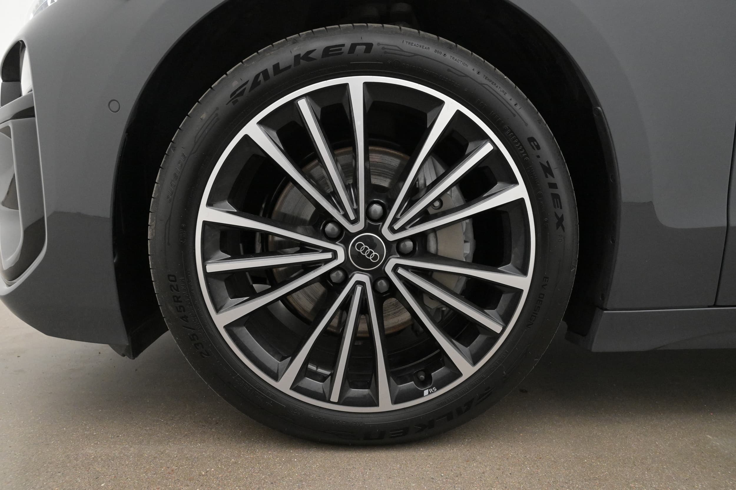 Audi A6 Avant e-tron
