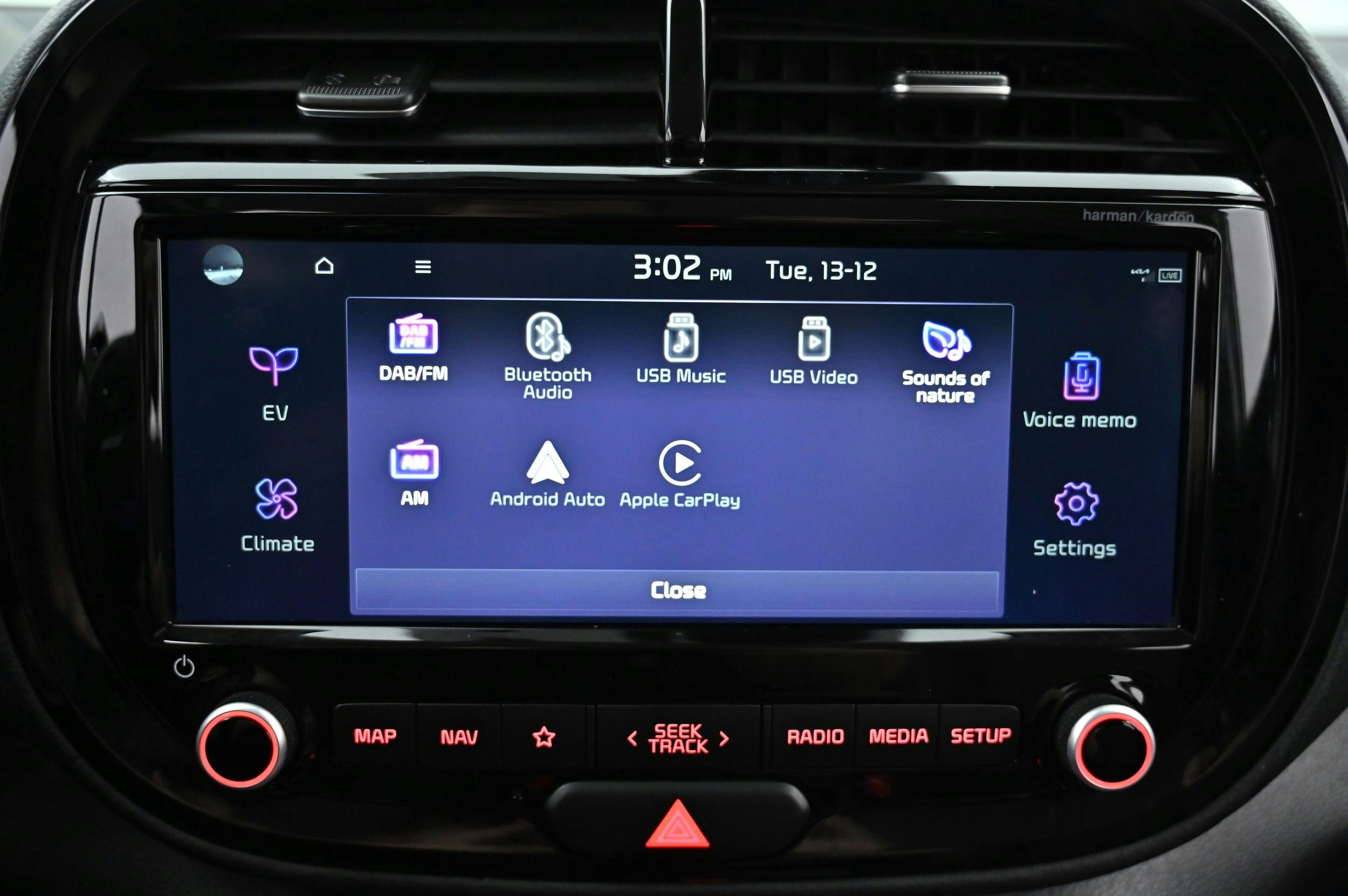 Infotainmentsystem: Apple CarPlay | Android Auto
