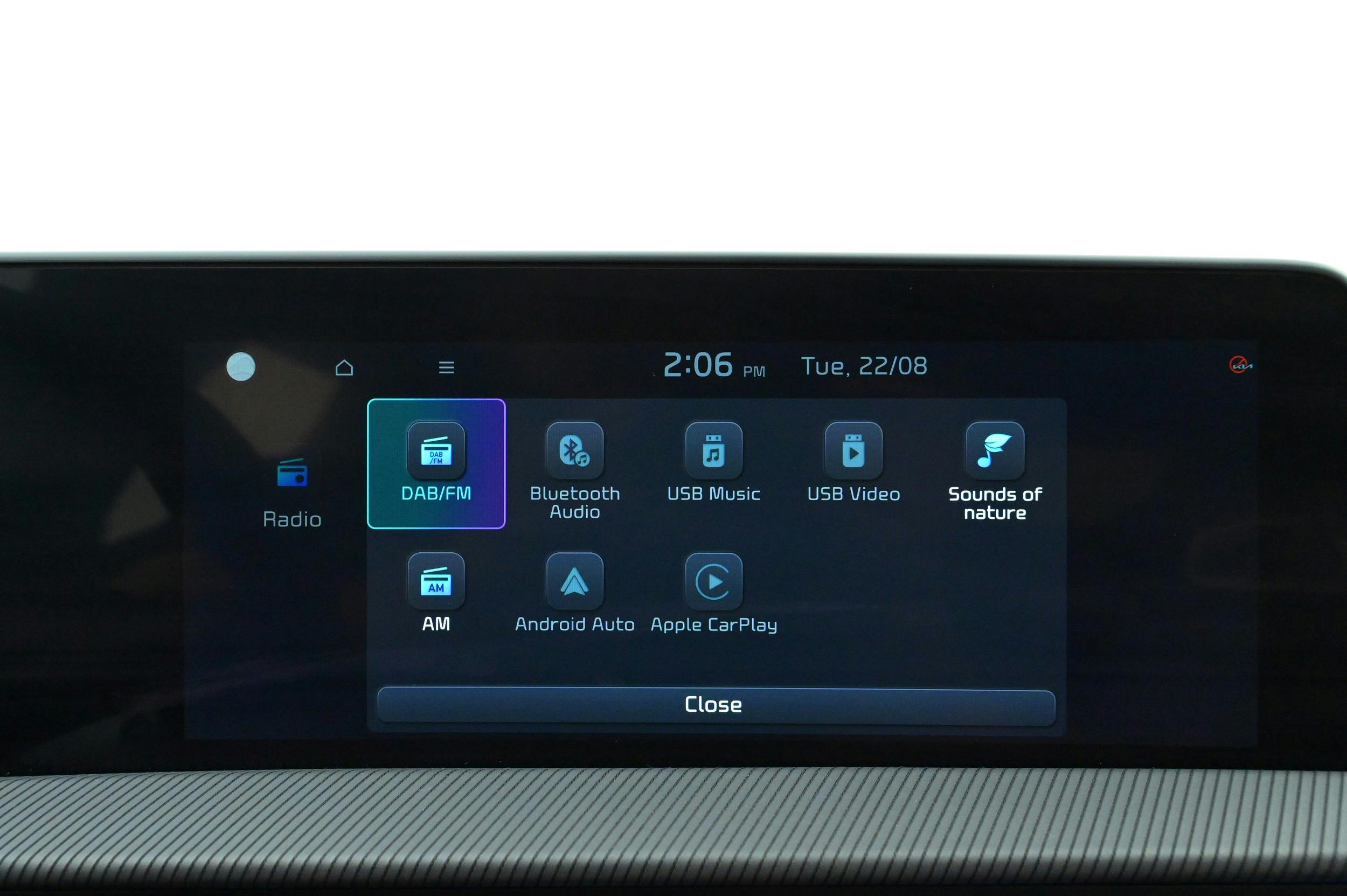 Infotainmentsystem: Apple CarPlay, Android Auto, Bluetooth