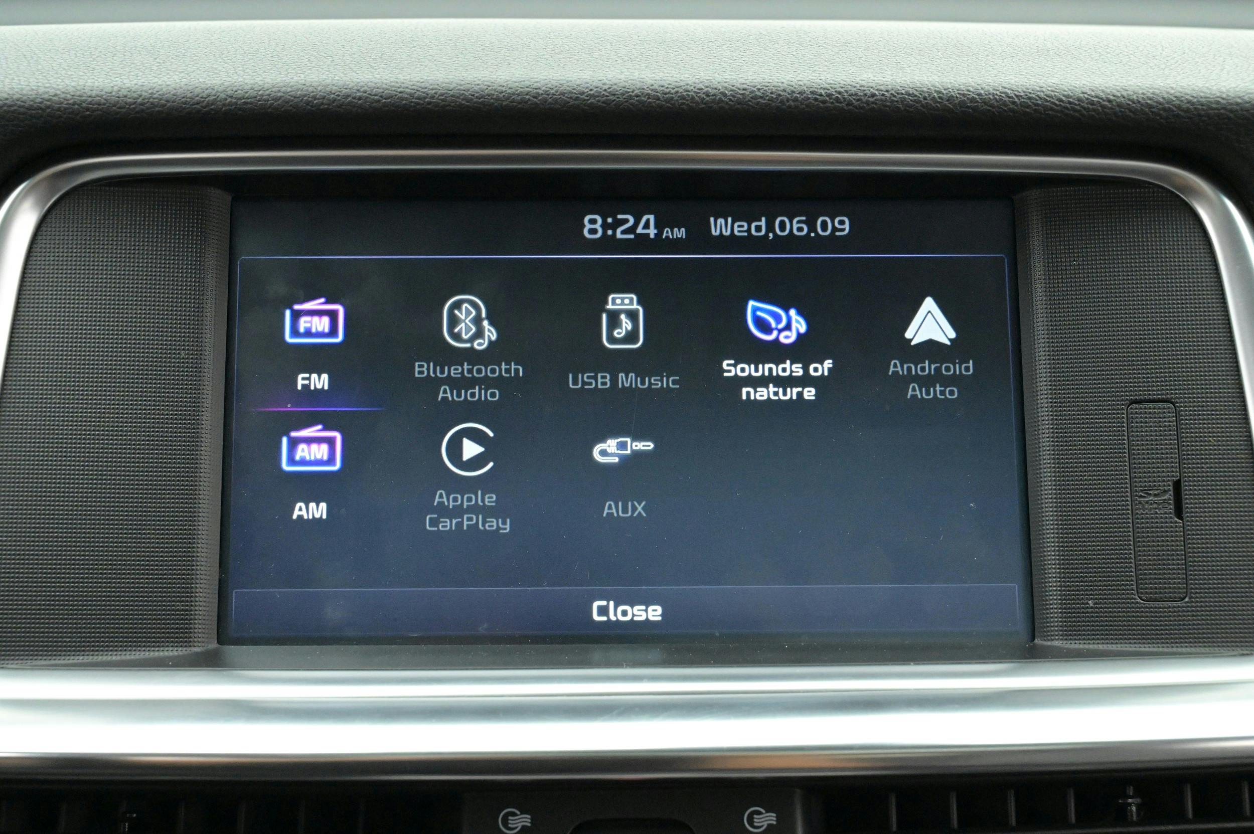 Infotainment - Android Auto, Apple CarPlay, Bluetooth