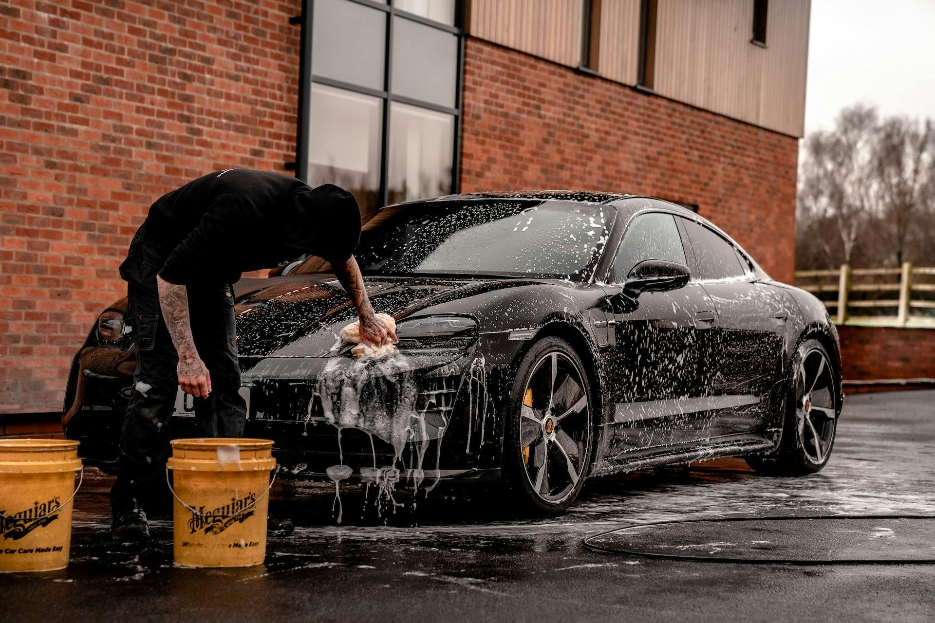 Tvätta bilen själv